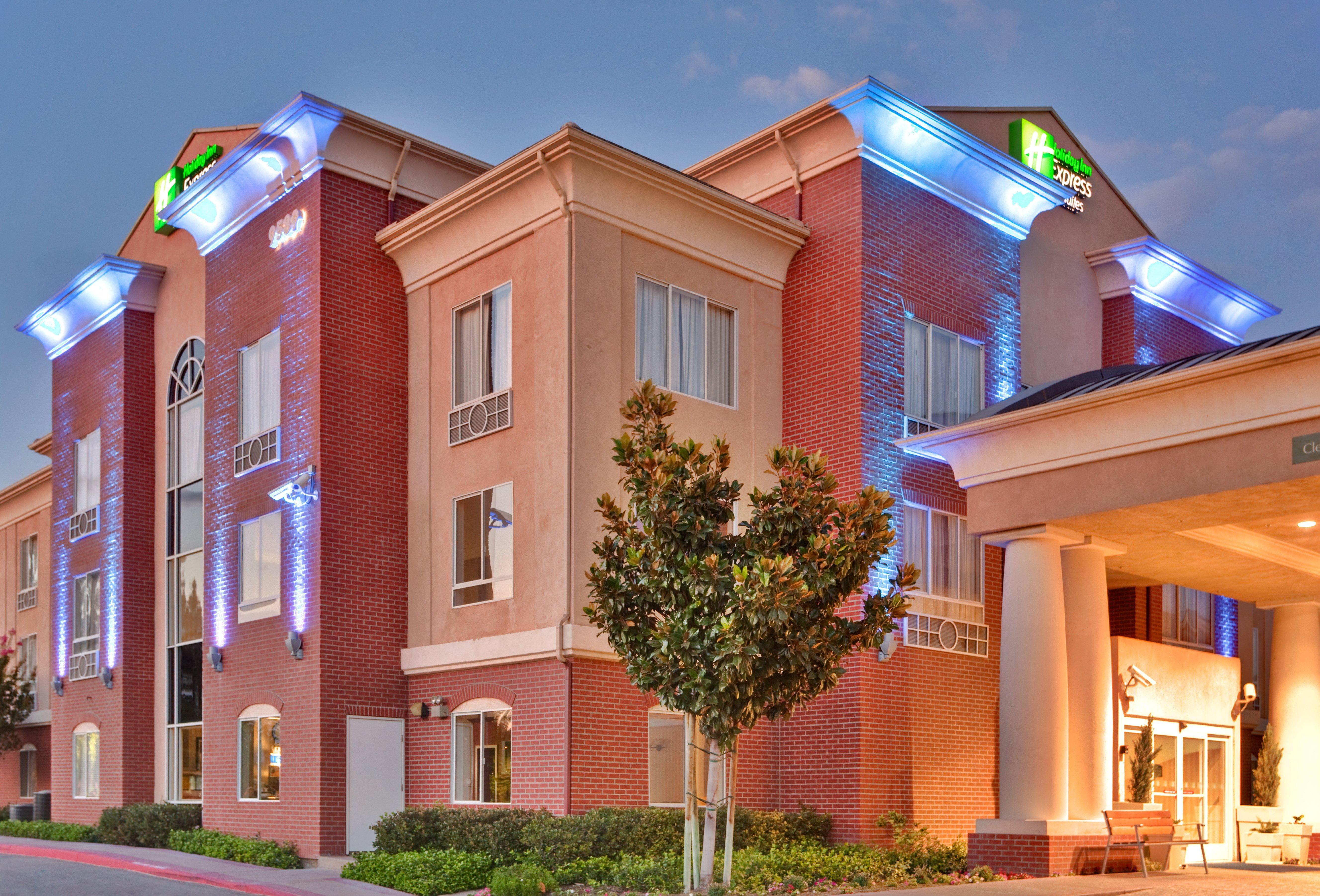 Holiday Inn Express Hotel & Suites Ontario Airport-Mills Mall By Ihg Ранчо-Кукамонга Экстерьер фото